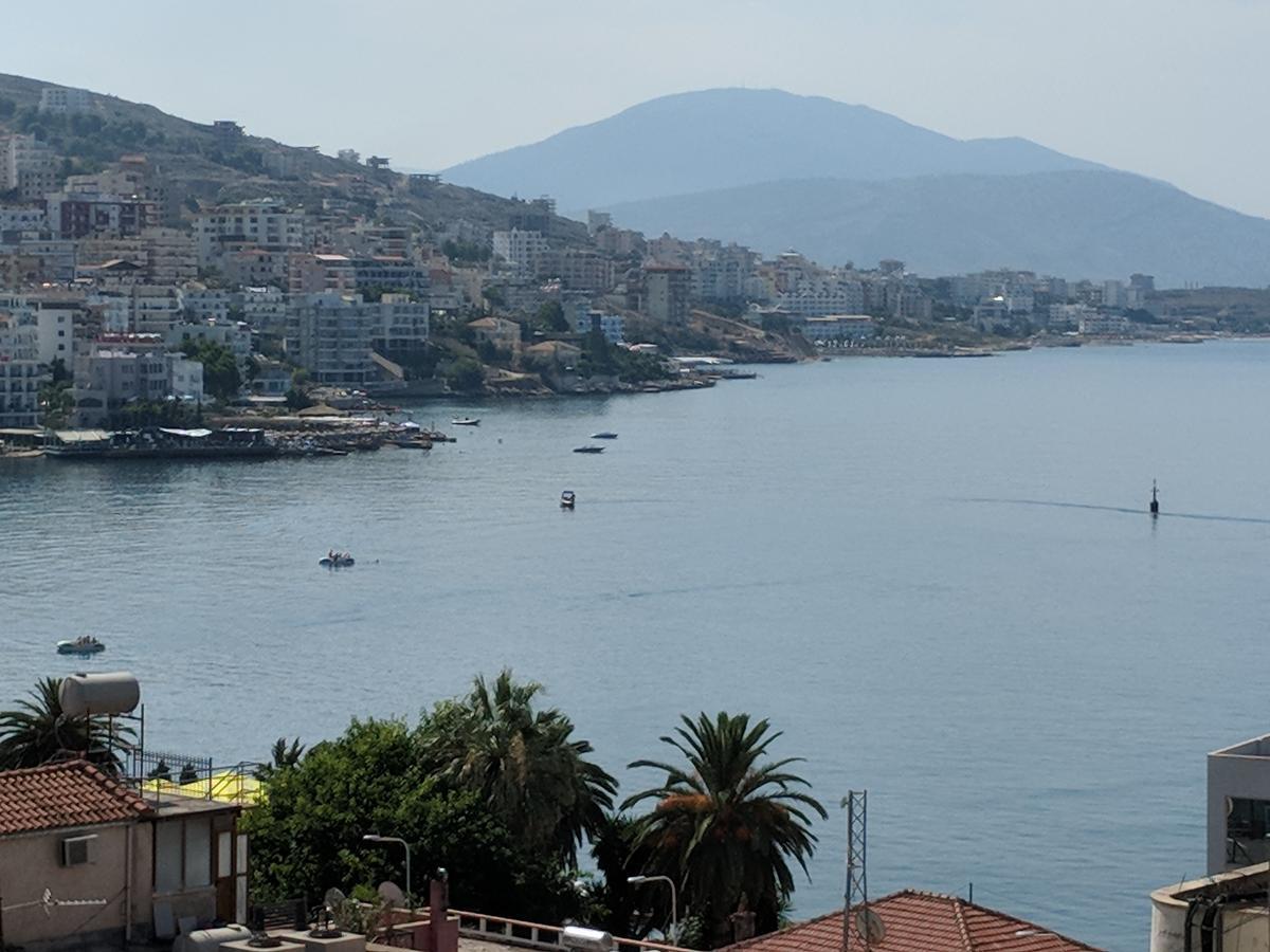 Seafront Apartment Saranda Dış mekan fotoğraf